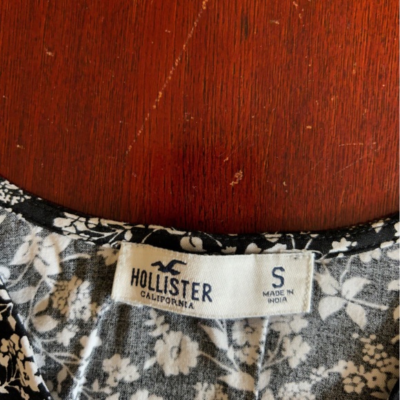 Hollister tank - Picture 2 of 2